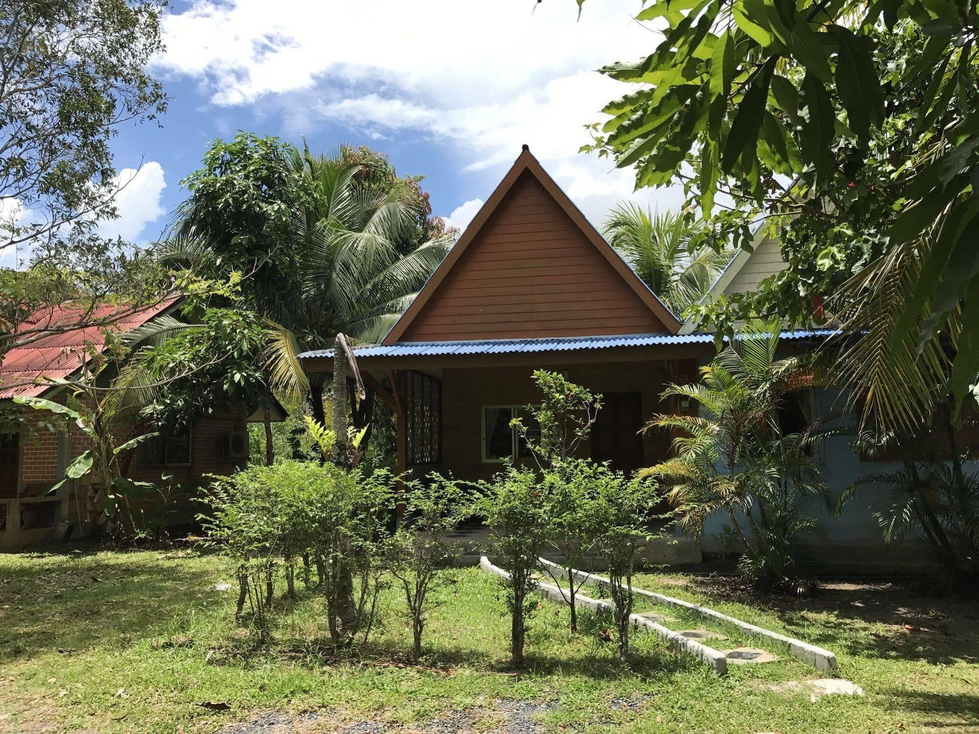 Coconut Bungalow Nai Yang Beach Exteriér fotografie
