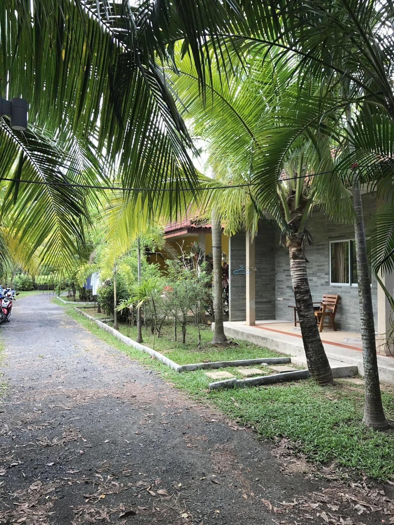 Coconut Bungalow Nai Yang Beach Exteriér fotografie